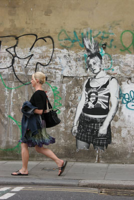 punk_girl_passer_by.jpg